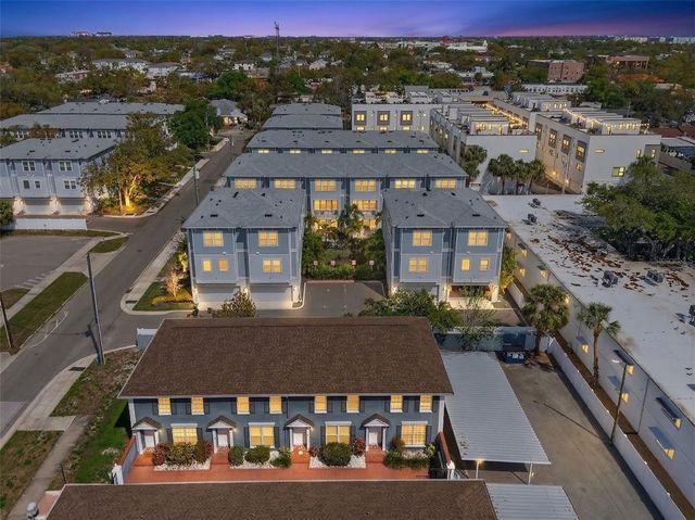 218 S TAMPANIA AVENUE, Tampa, FL 33609