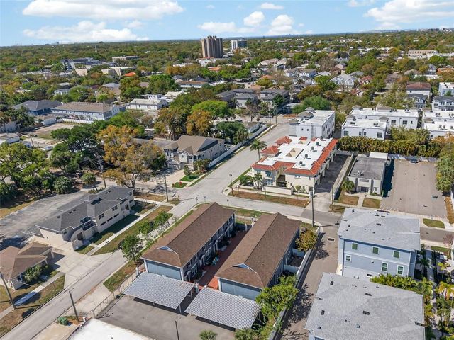 218 S TAMPANIA AVENUE, Tampa, FL 33609