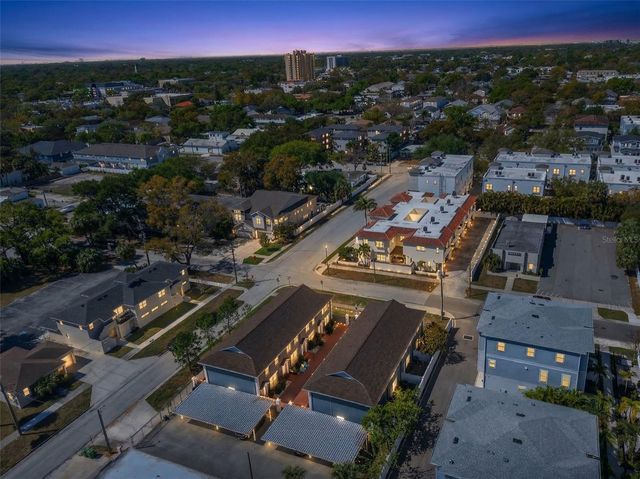 218 S TAMPANIA AVENUE, Tampa, FL 33609