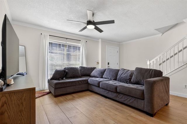 218 S TAMPANIA AVENUE, Tampa, FL 33609