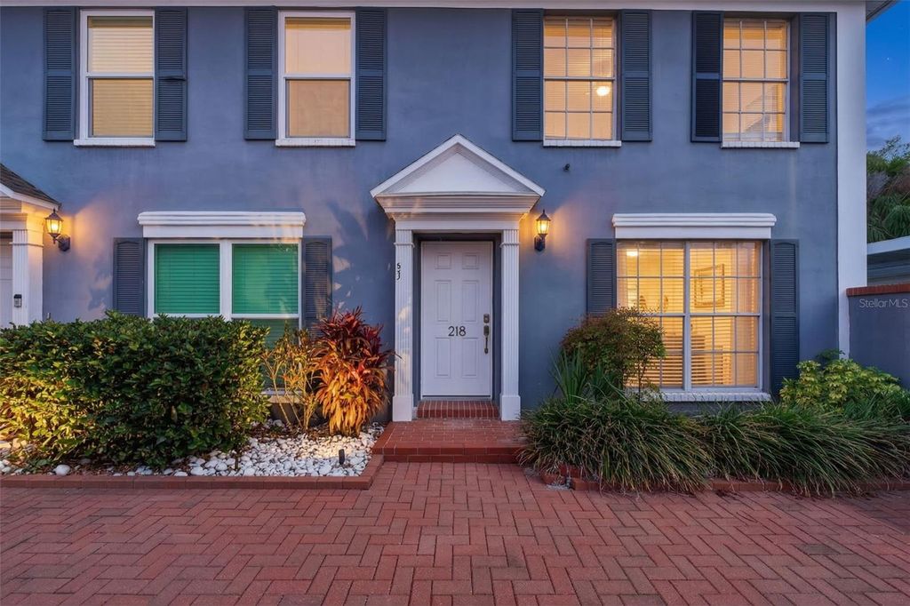 218 S TAMPANIA AVENUE, Tampa, FL 33609