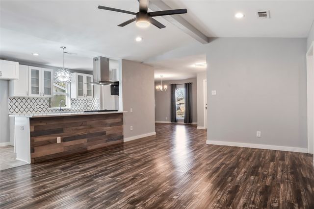 1320 E Spring Valley Road, Richardson, TX 75081