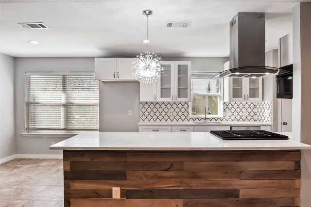 1320 E Spring Valley Road, Richardson, TX 75081