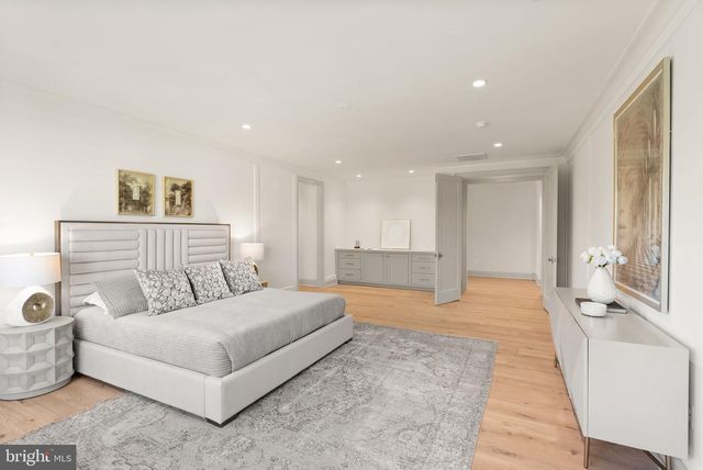 1223 SOMERSET DR, Mclean, VA 22101