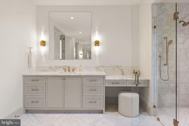 1223 SOMERSET DR, Mclean, VA 22101