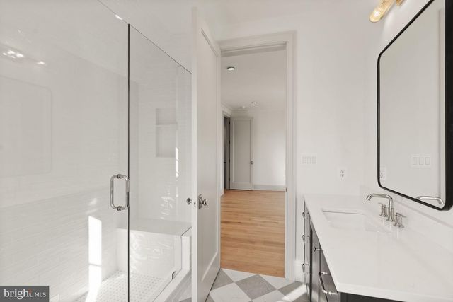 1223 SOMERSET DR, Mclean, VA 22101