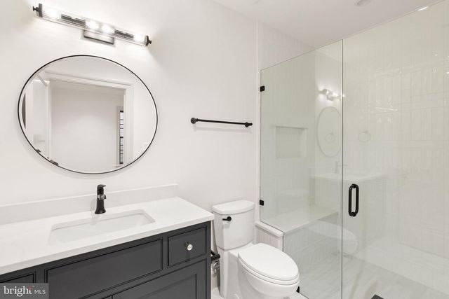 1223 SOMERSET DR, Mclean, VA 22101