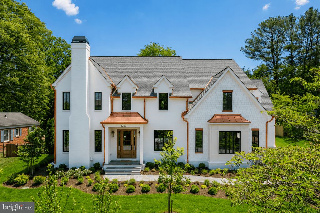 1223 SOMERSET DR, Mclean, VA 22101