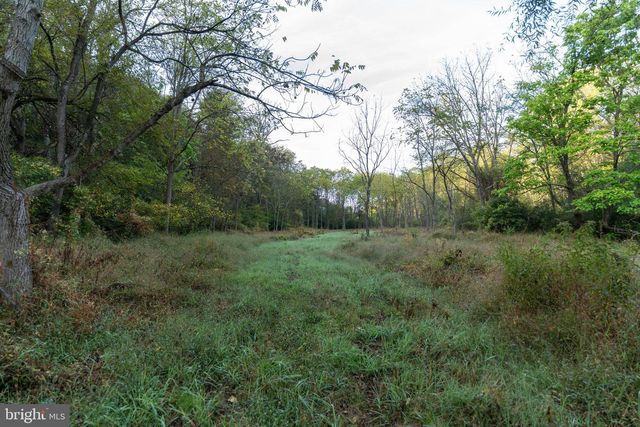 3446 BRENNEMAN RD, Glen Rock, PA 17327