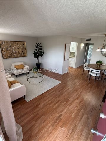 750 SW 133rd Ter 403C, Pembroke Pines, FL 33027