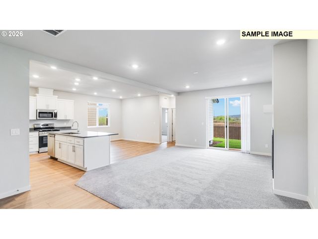 23771 Sw WALLA WALLA Ter, Tualatin, OR 97062