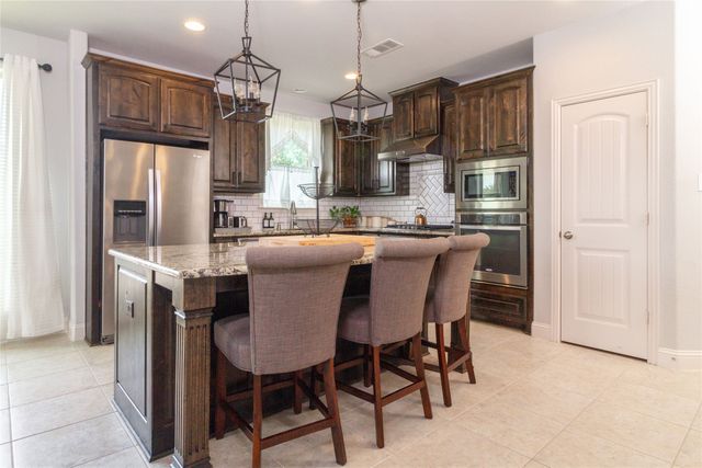 600 Wiltshire Boulevard, Lewisville, TX 75056