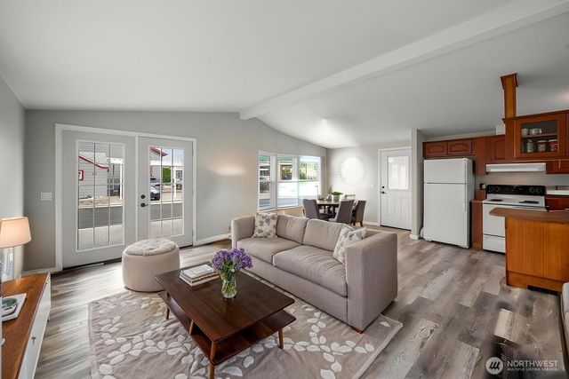 1000 State Route 150 #18, Manson, WA 98831