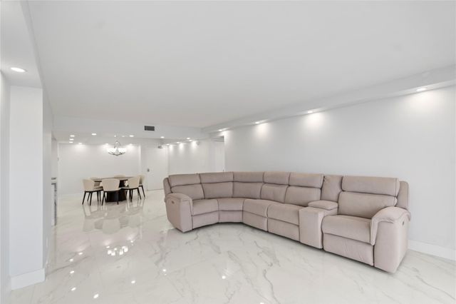 3500 Galt Ocean Drive 2615, Fort Lauderdale, FL 33308