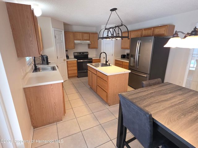 8388 Maltby Road, Spring Hill, FL 34606