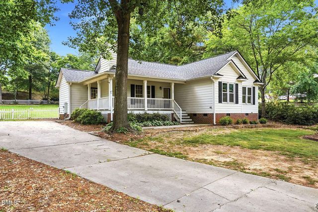 1025 Stonewater Drive, Raleigh, NC 27603