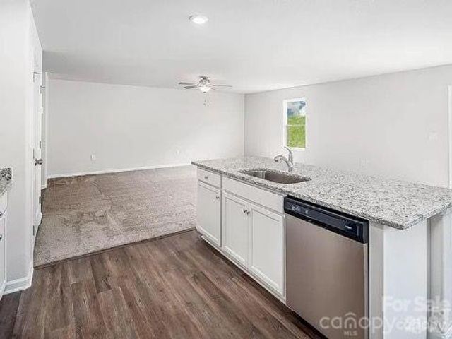 1737 Nia Road, Charlotte, NC 28215