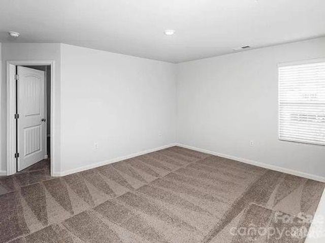 1737 Nia Road, Charlotte, NC 28215