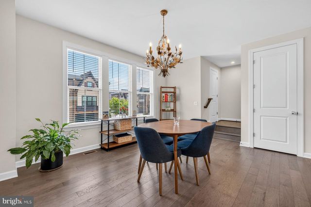 8106 ZOE PL, Alexandria, VA 22306