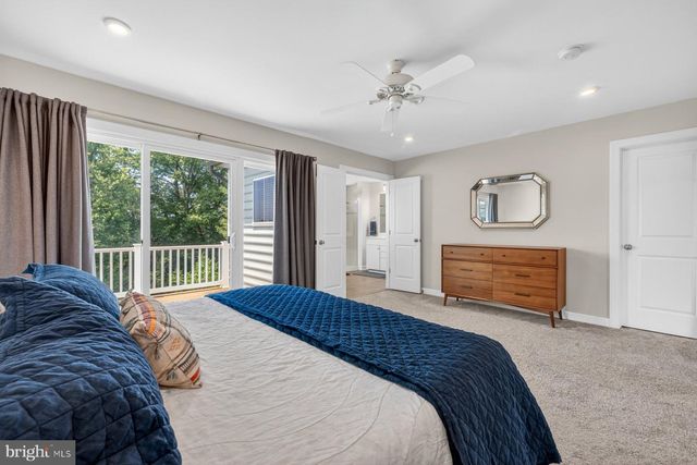 8106 ZOE PL, Alexandria, VA 22306