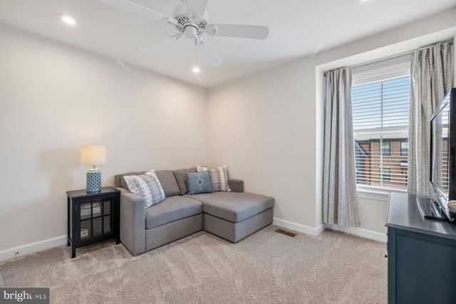 8106 ZOE PL, Alexandria, VA 22306