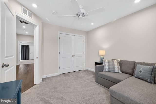 8106 ZOE PL, Alexandria, VA 22306