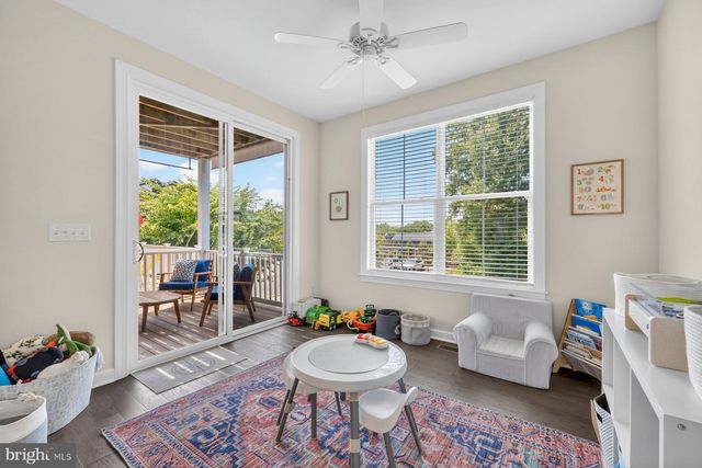 8106 ZOE PL, Alexandria, VA 22306
