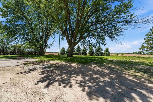 N4779 State Road 67 Road, Iron Ridge, WI 53035