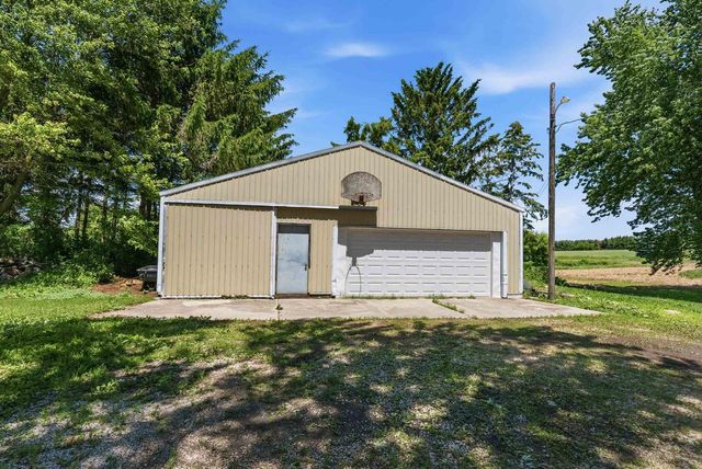 N4779 State Road 67 Road, Iron Ridge, WI 53035