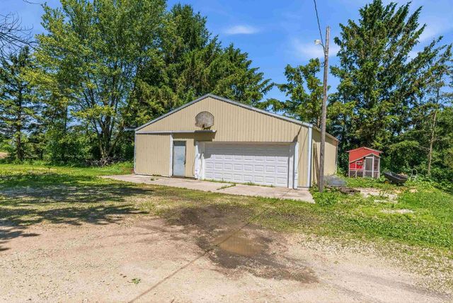 N4779 State Road 67 Road, Iron Ridge, WI 53035