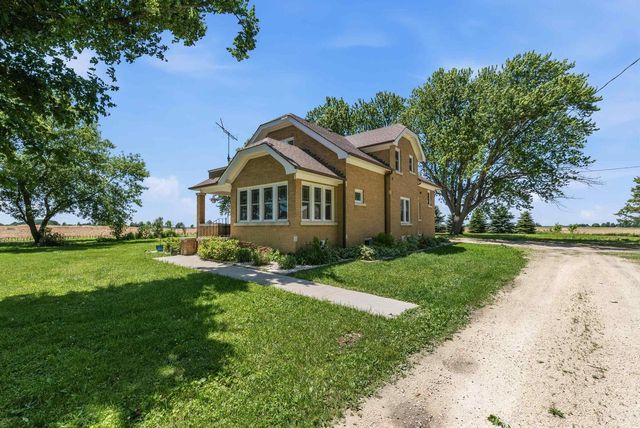 N4779 State Road 67 Road, Iron Ridge, WI 53035