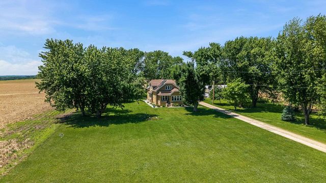 N4779 State Road 67 Road, Iron Ridge, WI 53035