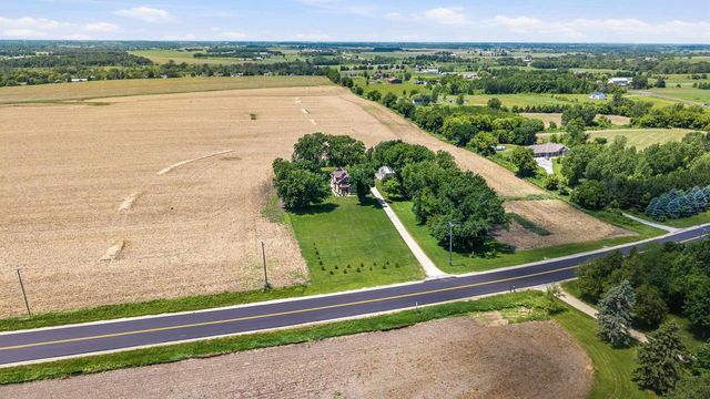 N4779 State Road 67 Road, Iron Ridge, WI 53035