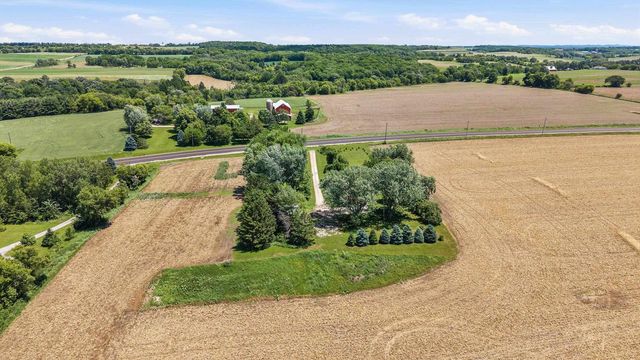N4779 State Road 67 Road, Iron Ridge, WI 53035