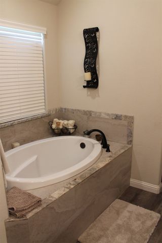 4011 Gallivant Drive, Granbury, TX 76049