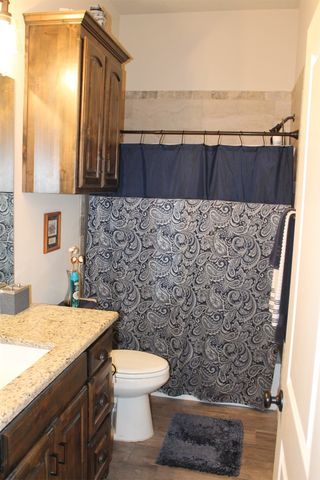 4011 Gallivant Drive, Granbury, TX 76049