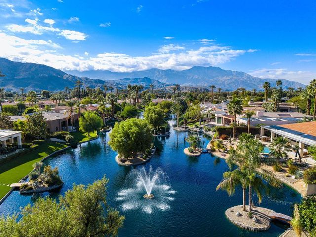 206 Crystal Bay Court, Rancho Mirage, CA 92270