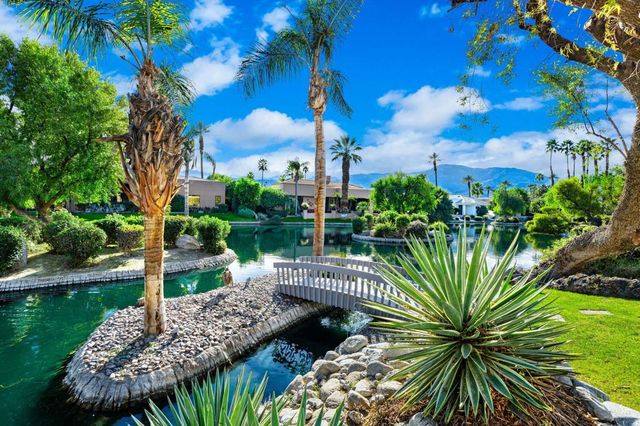 206 Crystal Bay Court, Rancho Mirage, CA 92270