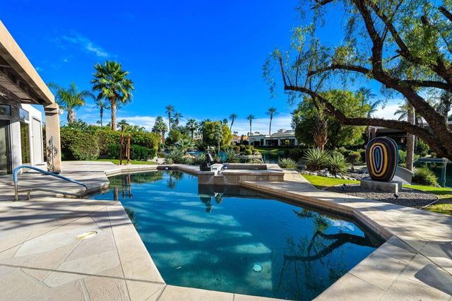 206 Crystal Bay Court, Rancho Mirage, CA 92270