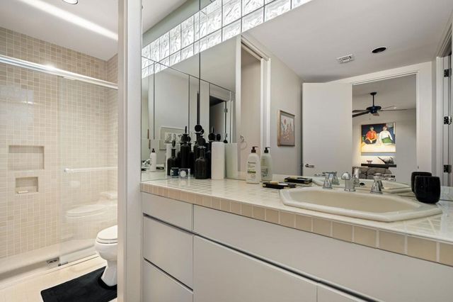 206 Crystal Bay Court, Rancho Mirage, CA 92270