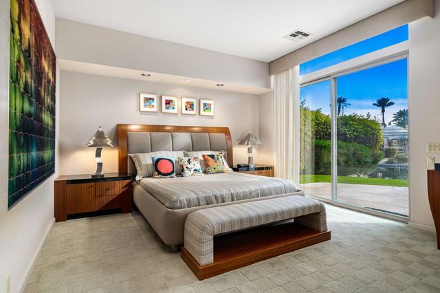 206 Crystal Bay Court, Rancho Mirage, CA 92270