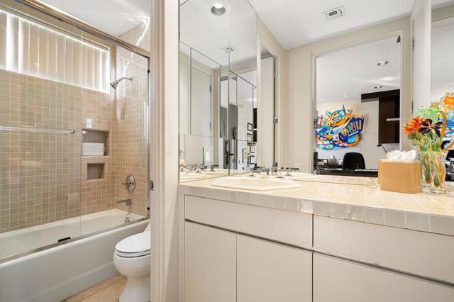 206 Crystal Bay Court, Rancho Mirage, CA 92270