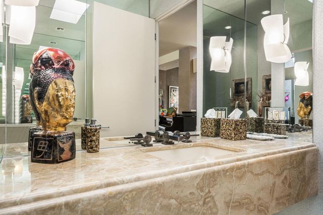 206 Crystal Bay Court, Rancho Mirage, CA 92270