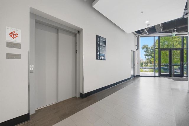 132 MIRROR LAKE 403, St Petersburg, FL 33701