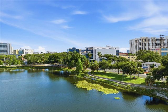 132 MIRROR LAKE 403, St Petersburg, FL 33701