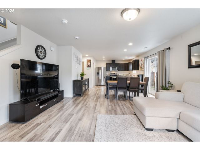 551 Ne 137TH Ave, Vancouver, WA 98684