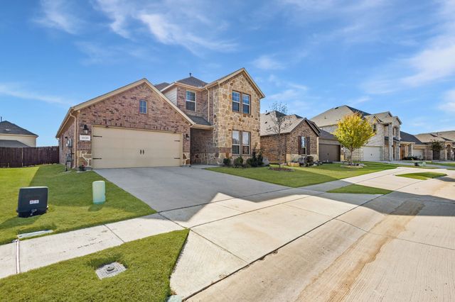 11120 Canyon Oak Street, Aubrey, TX 76227