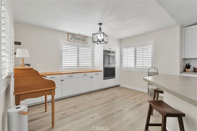 14825 Pela Road, Apple Valley, CA 92307