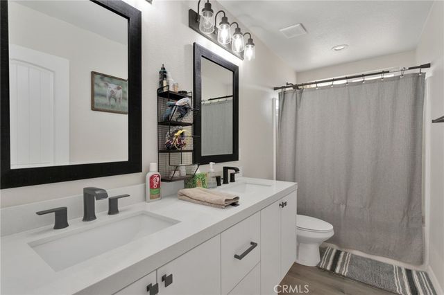 14825 Pela Road, Apple Valley, CA 92307