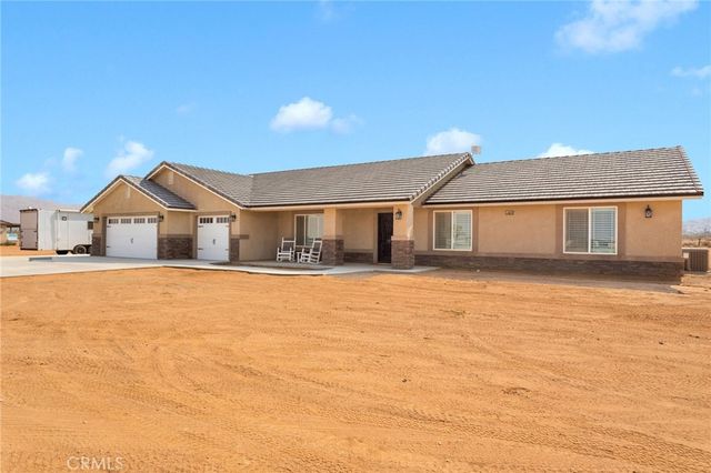 14825 Pela Road, Apple Valley, CA 92307